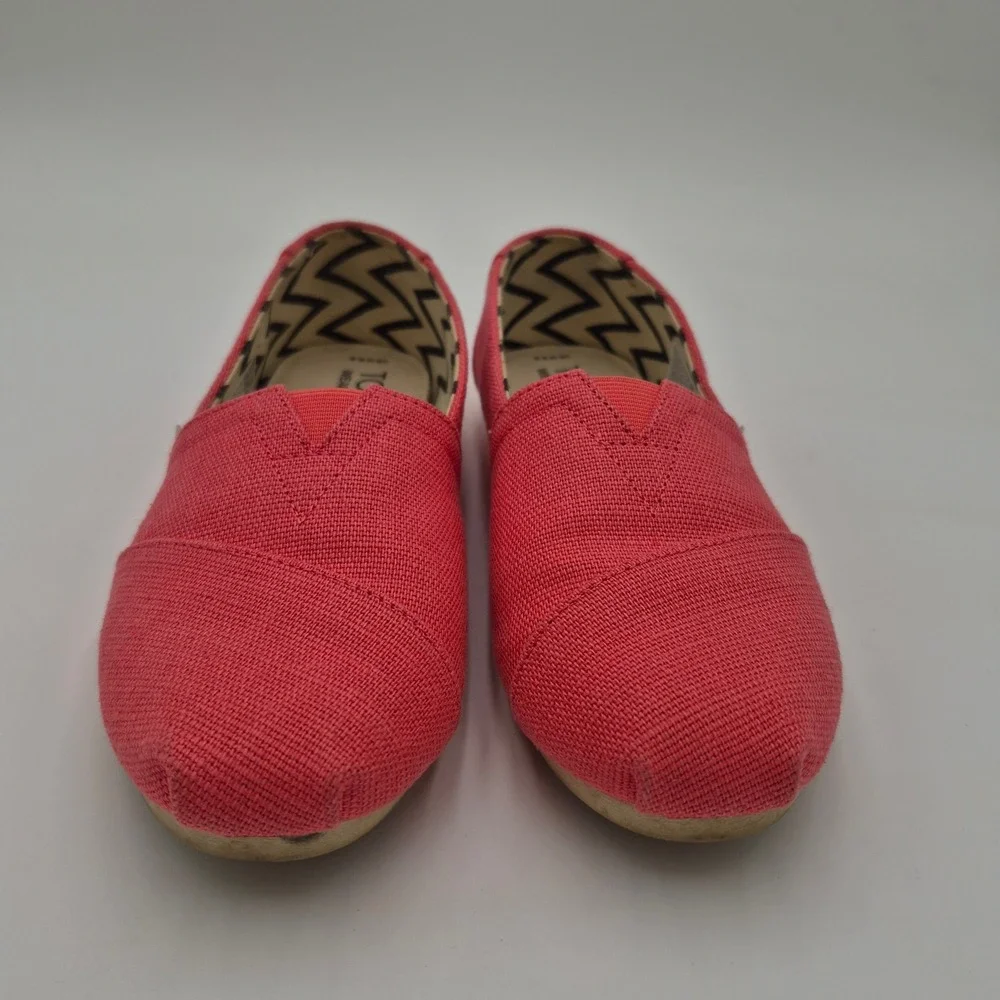 TOMS Womens Classic Alpargata Slip On Shoes Coral Pink Textile 10020572 Size 5.5